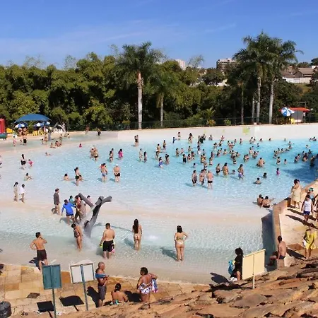 Apartamento Piazza Diroma Oficial Com Acesso Ao Acqua Park Vulcao Ate 5 Pessoas 2 Caldas Novas Exterior foto